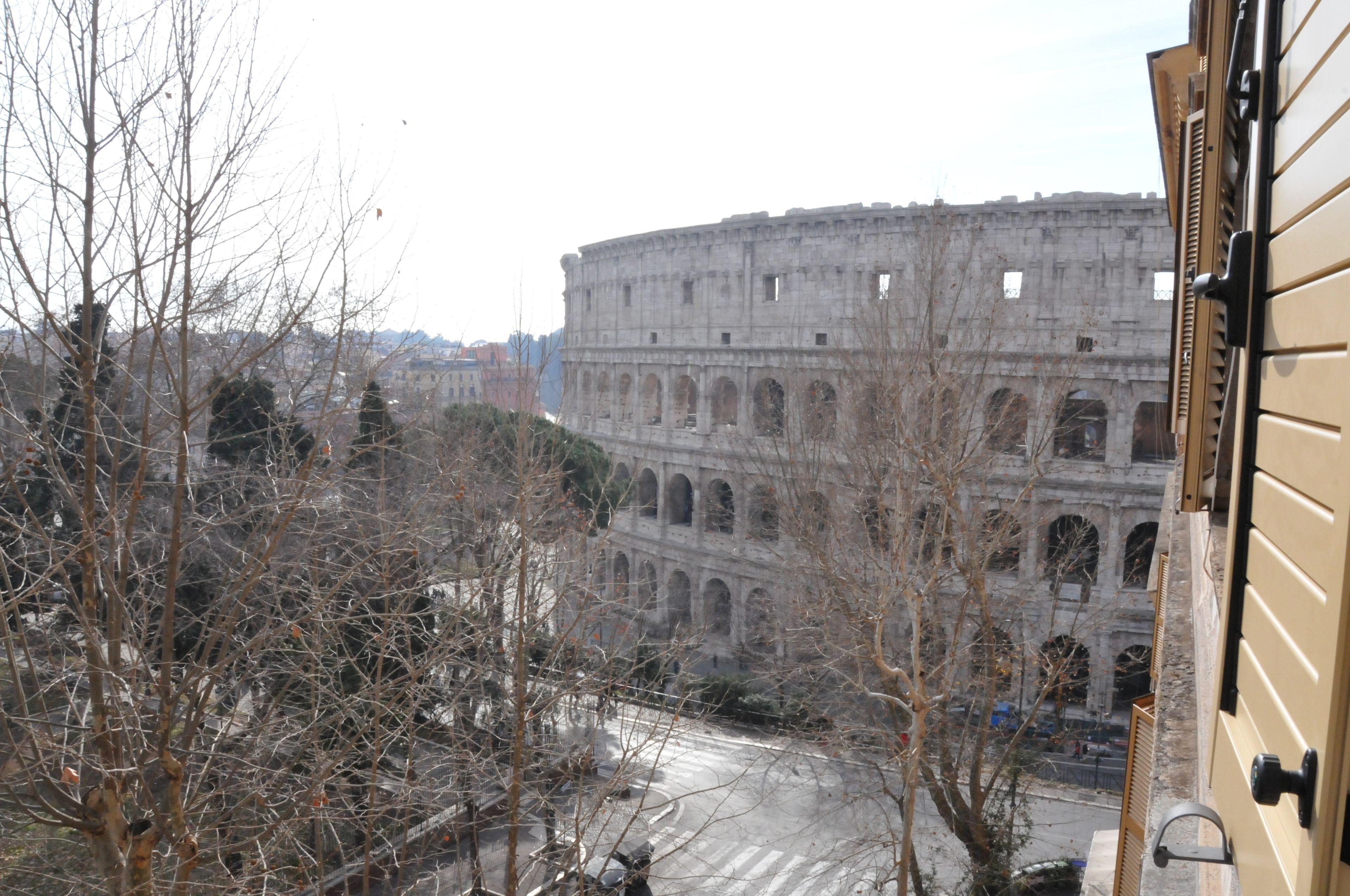Colosseum Corner — Foto 2